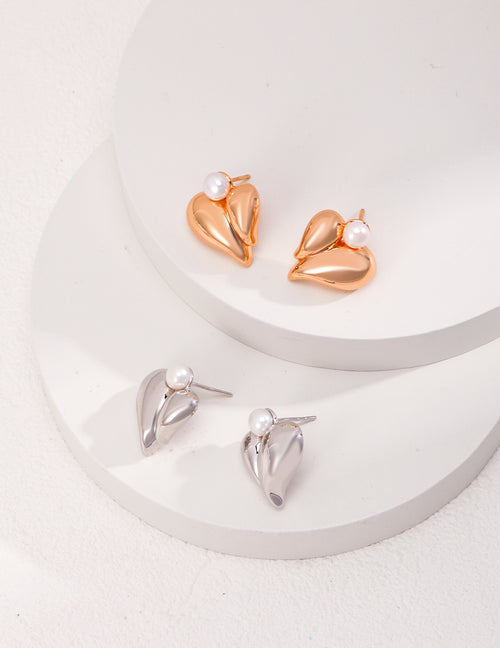 Amorous Blaze (Earrings)
